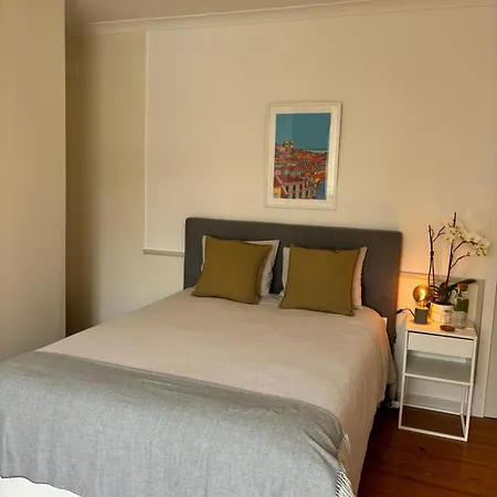 Espacoso No Chiado Apartman